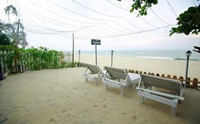 Shalom Beach Residency